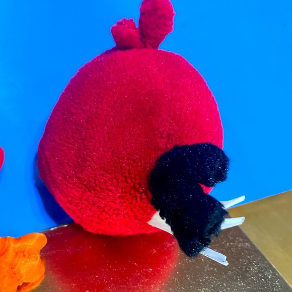 ANGRY BIRDS RED & MATILDA PLUSH & RED CARDINAL SQUEAKER PLUSH VTG 2004 - Picture 12 of 16